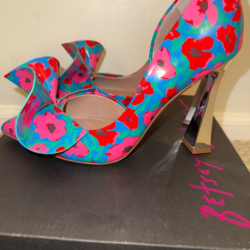 BETSY JOHNSON NOBBLE-P BLUE MULTI PUMP SIZE: 7.5 - Picture 4 of 9
